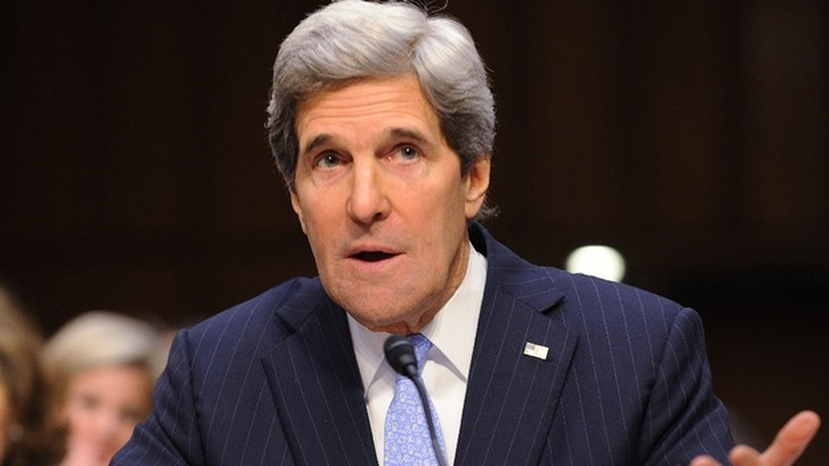 Kerry\'e Almanya\'da Federal Liyakat Nişanı