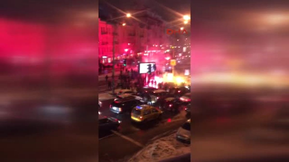Kiev\'de Beşiktaşlı Taraftarlar Saldırıya Uğradı