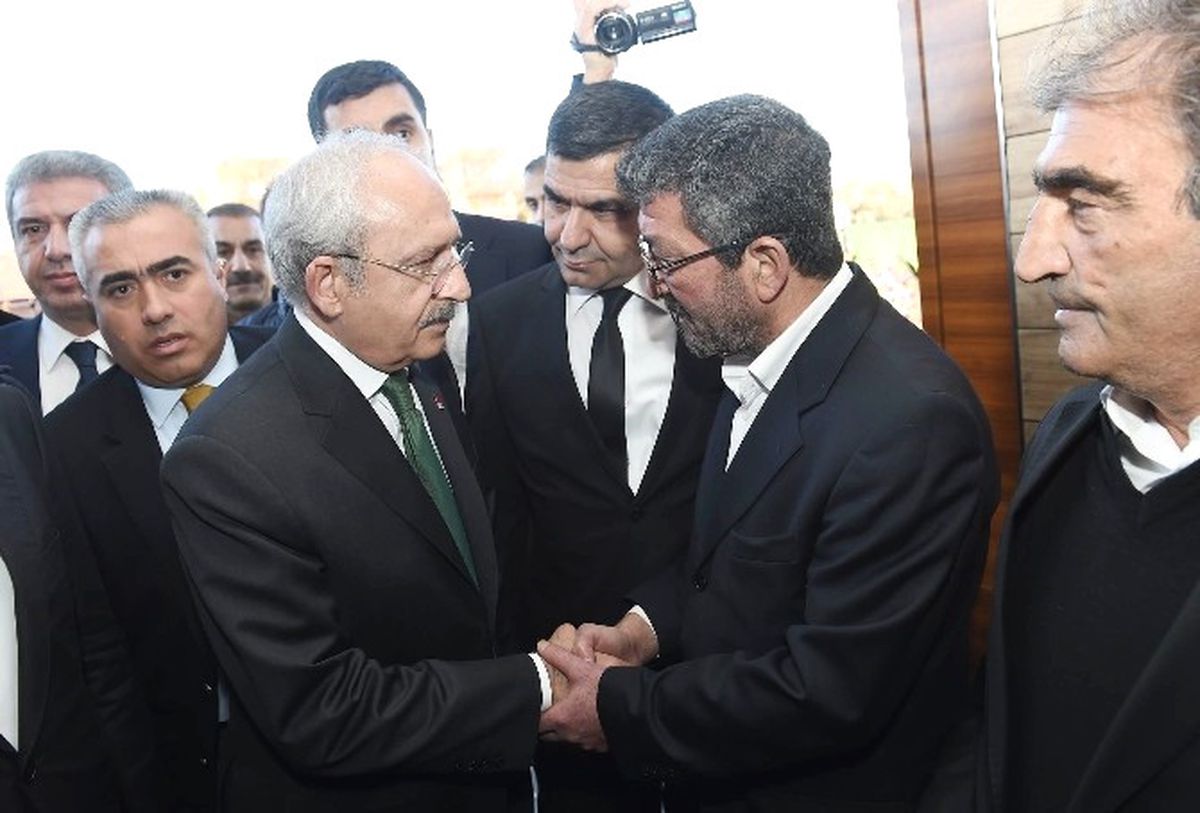 Kılıçdaroğlu Diyarbakır\'da Tanrıkulu\'nun Taziyesine Katıldı