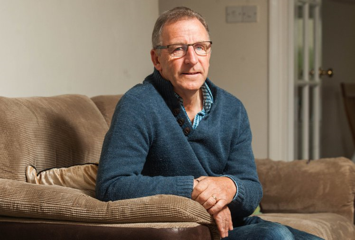 Kontakt Lens Kullanan Adam Gözünden Oldu