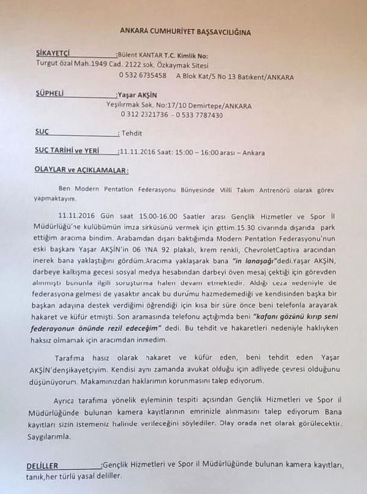 Önce Kafa Attı Sonra Parmaklarını Isırdı