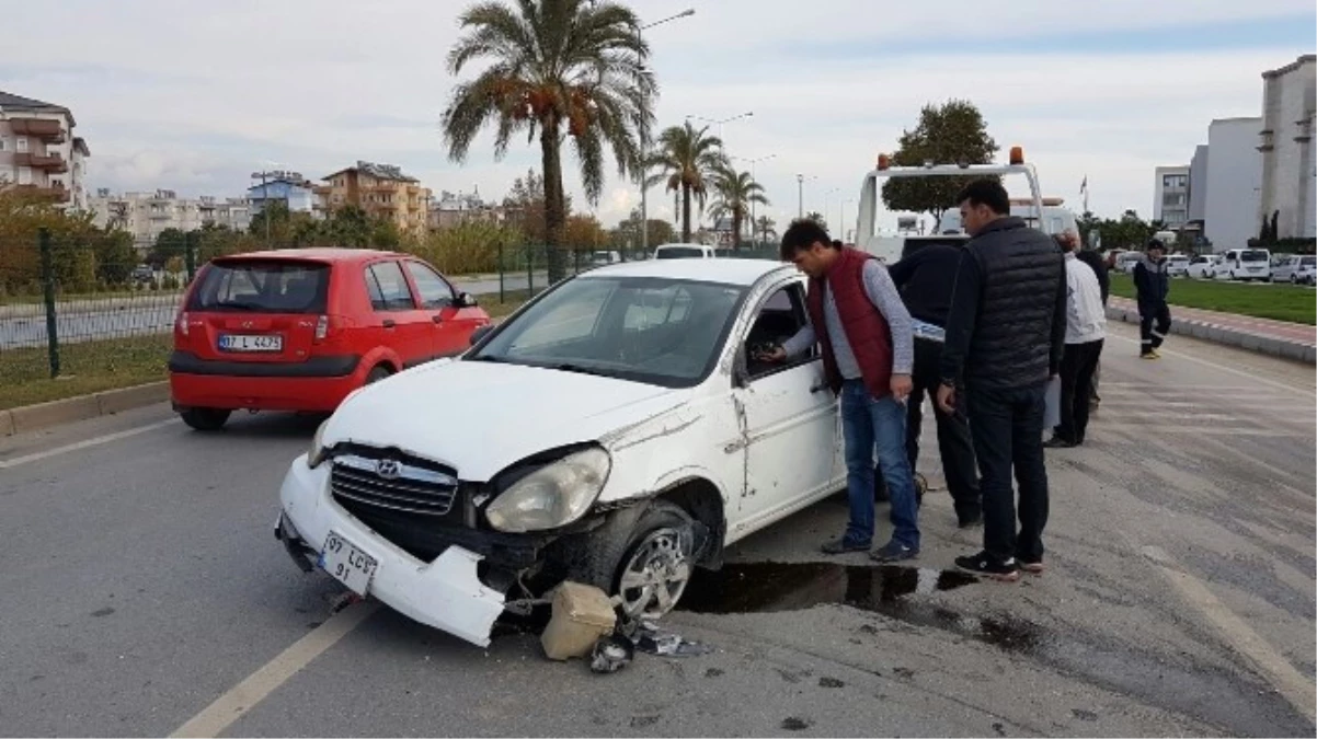 Otomobilin Lastiği Patladı: 1 Yaralı