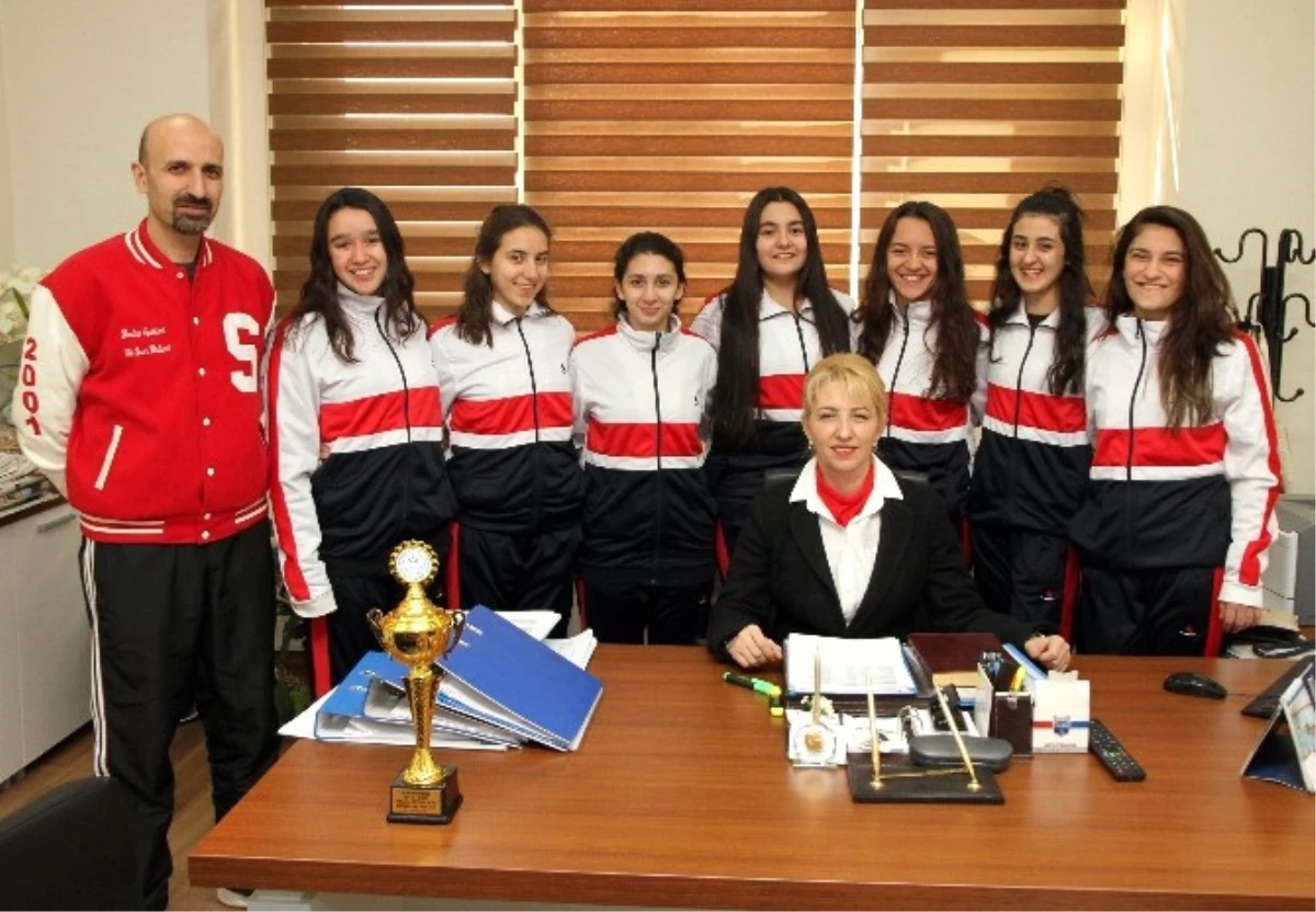 Özel Sanko Okulları Genç Kızlar Basketbol Takımı İl İkincisi Oldu