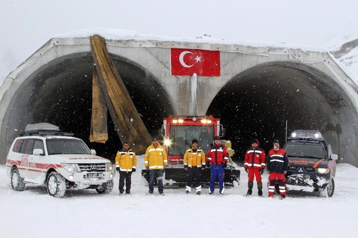 Rize Sağlık Müdürlüğü Ekipleri \'Kar\' Tatbikatı Yaptı