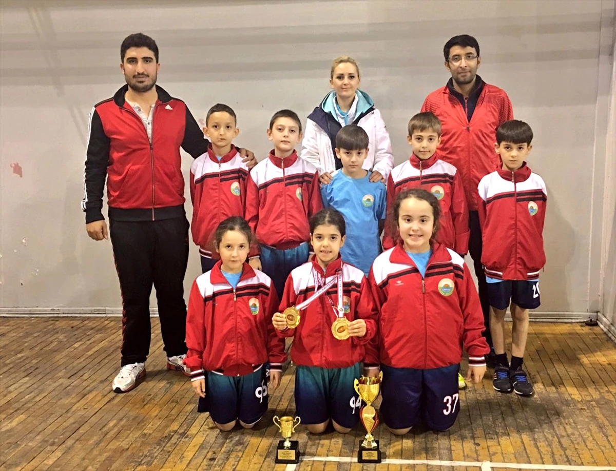 Samsunlu Koçak Badminton Türkiye Şampiyonu Oldu