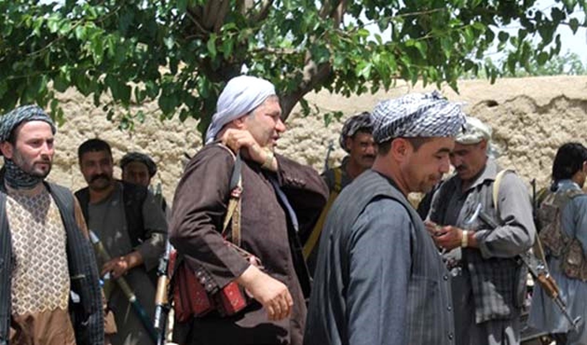 Afganistan\'da 20 Taliban Üyesi Teslim Oldu