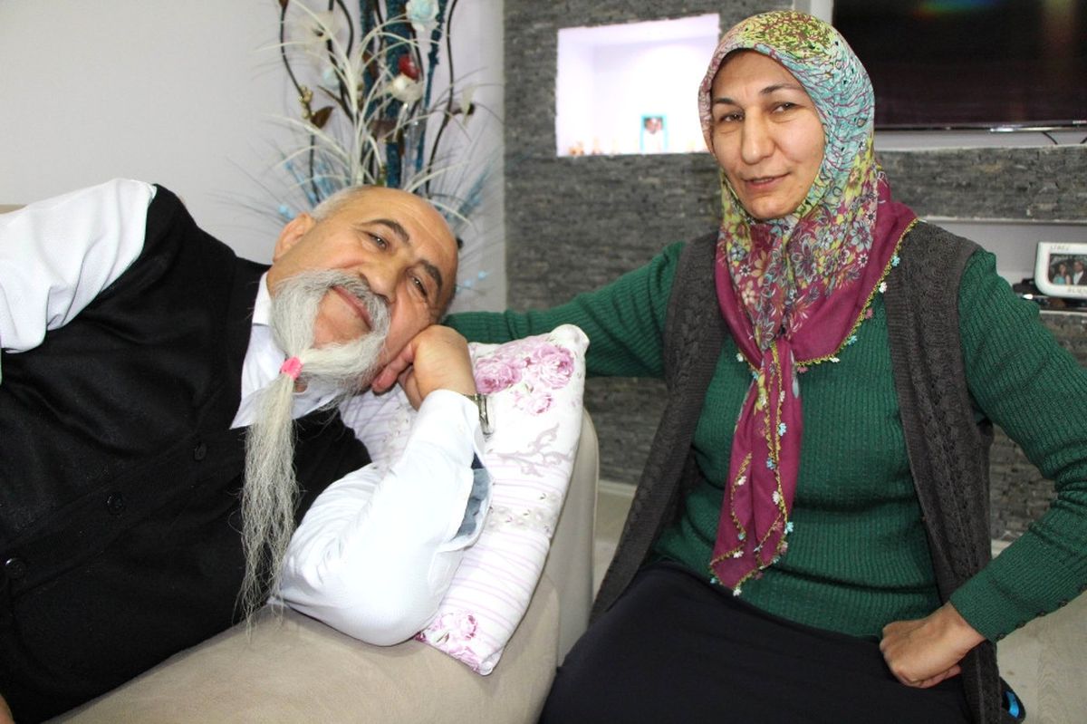 Amasyalı Ülkücünün 15 Yıldır Kesmediği Bıyıkları 70 Santimetreyi Buldu