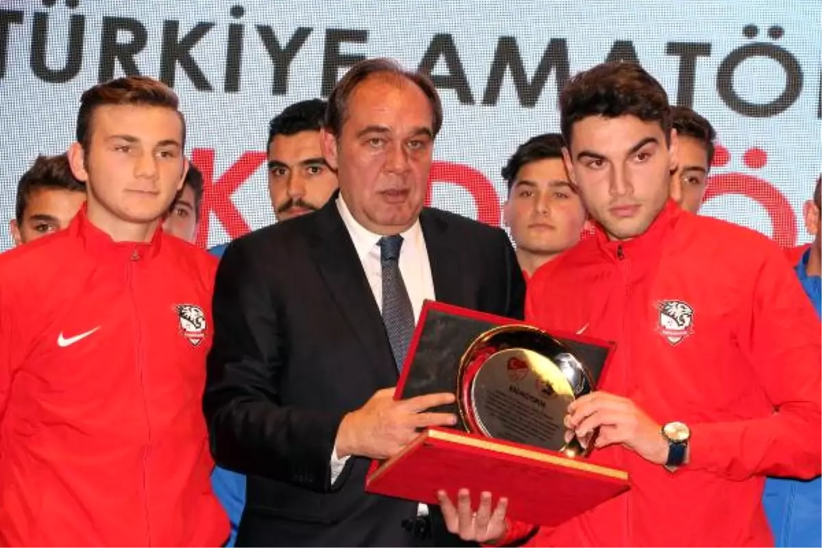 Bakan Kılıç ve Tff Başkanı Demirören Samsun\'da (2)