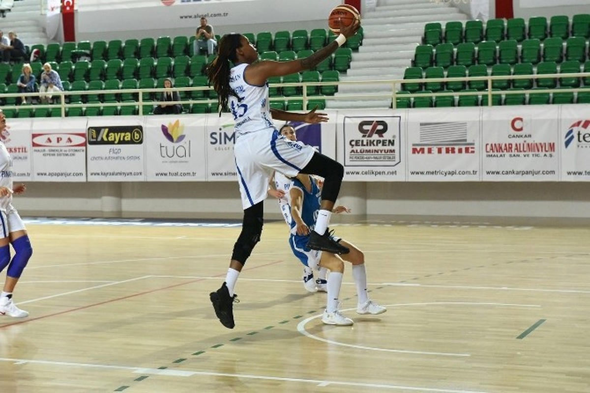 Bornova Becker Spor Yalova\'ya Gidiyor