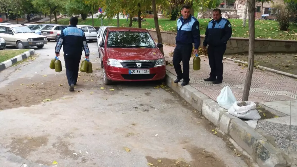 Büyükşehir Zabıta Seyyar\'a Geçit Vermiyor