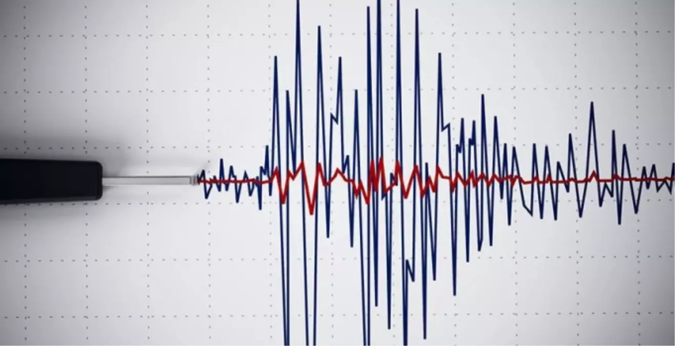 Endonezya\'da 6,4 Büyüklüğünde Deprem