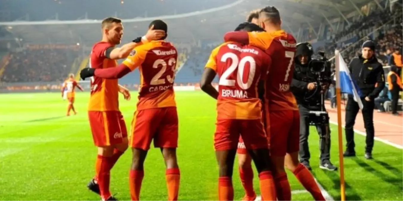 Galatasaray\'da Sistem Değişiyor!