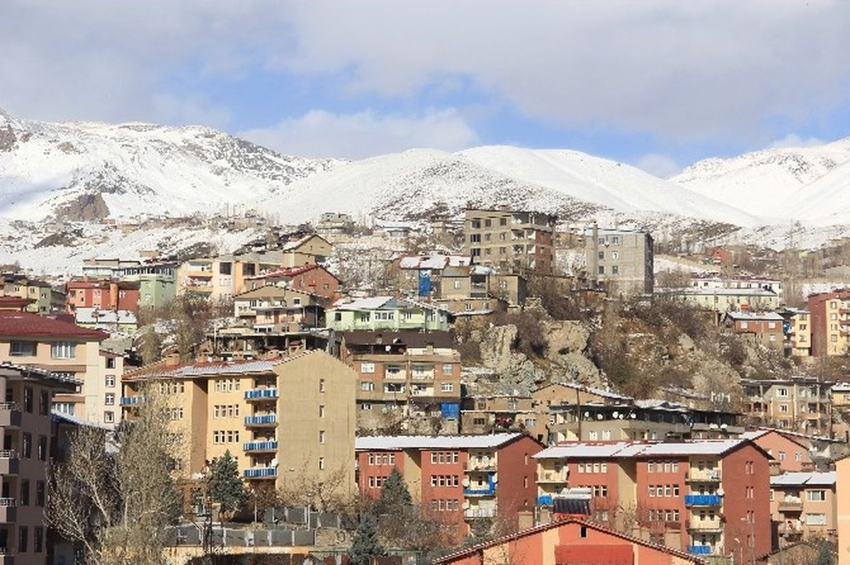 Hakkari Belediyesi Bina Sahiplerini Uyardı