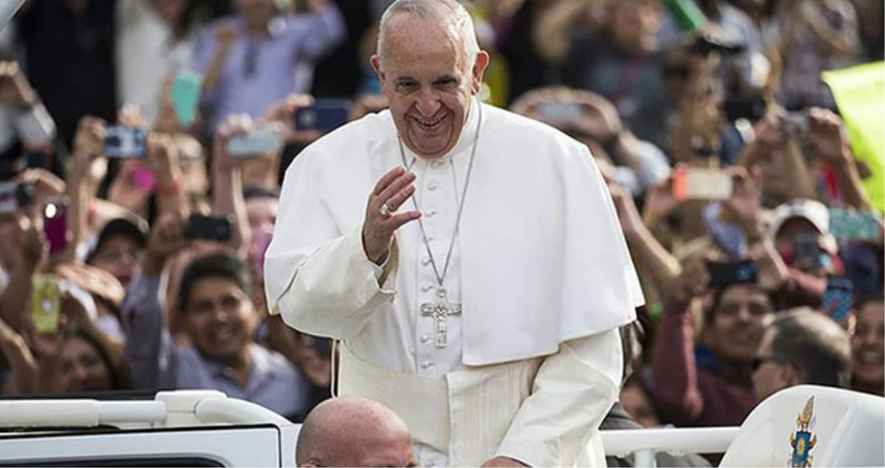Papa Franciscus\'tan İlginç Çıkış: \'Savaşa Hayır\' Derken Bir Yandan da Silah Üretip Satıyoruz