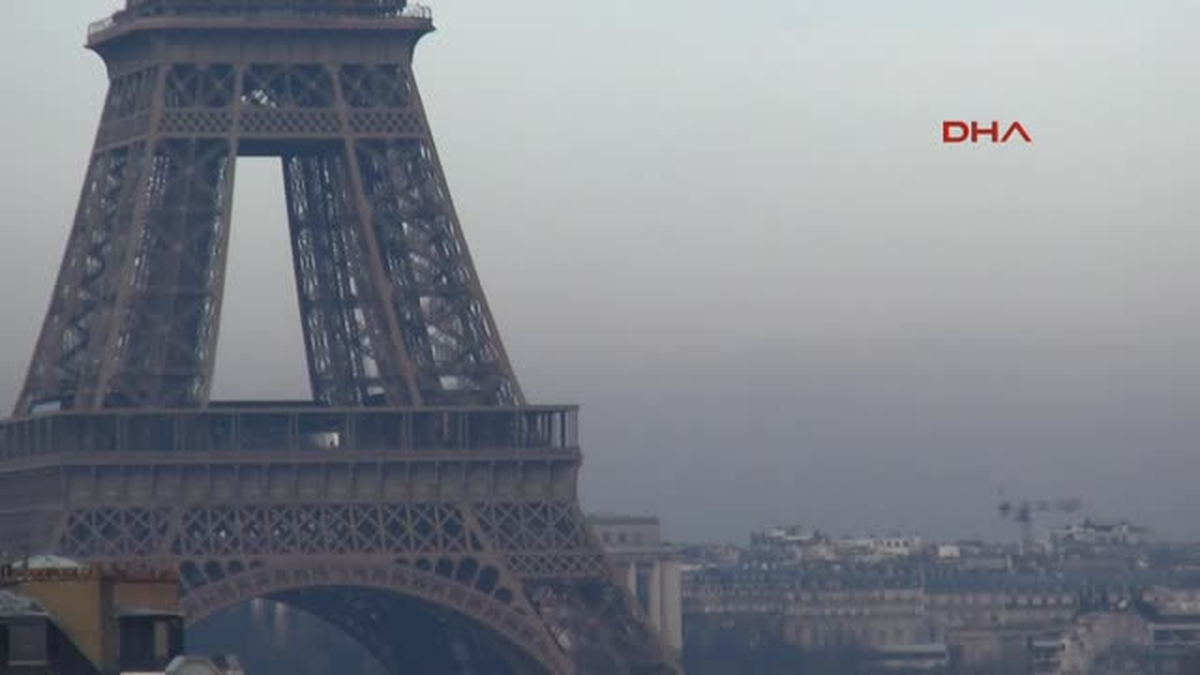 Paris\'te Alternatif Trafik Uygulaması Hava Kirlilik Oranını Düşürdü