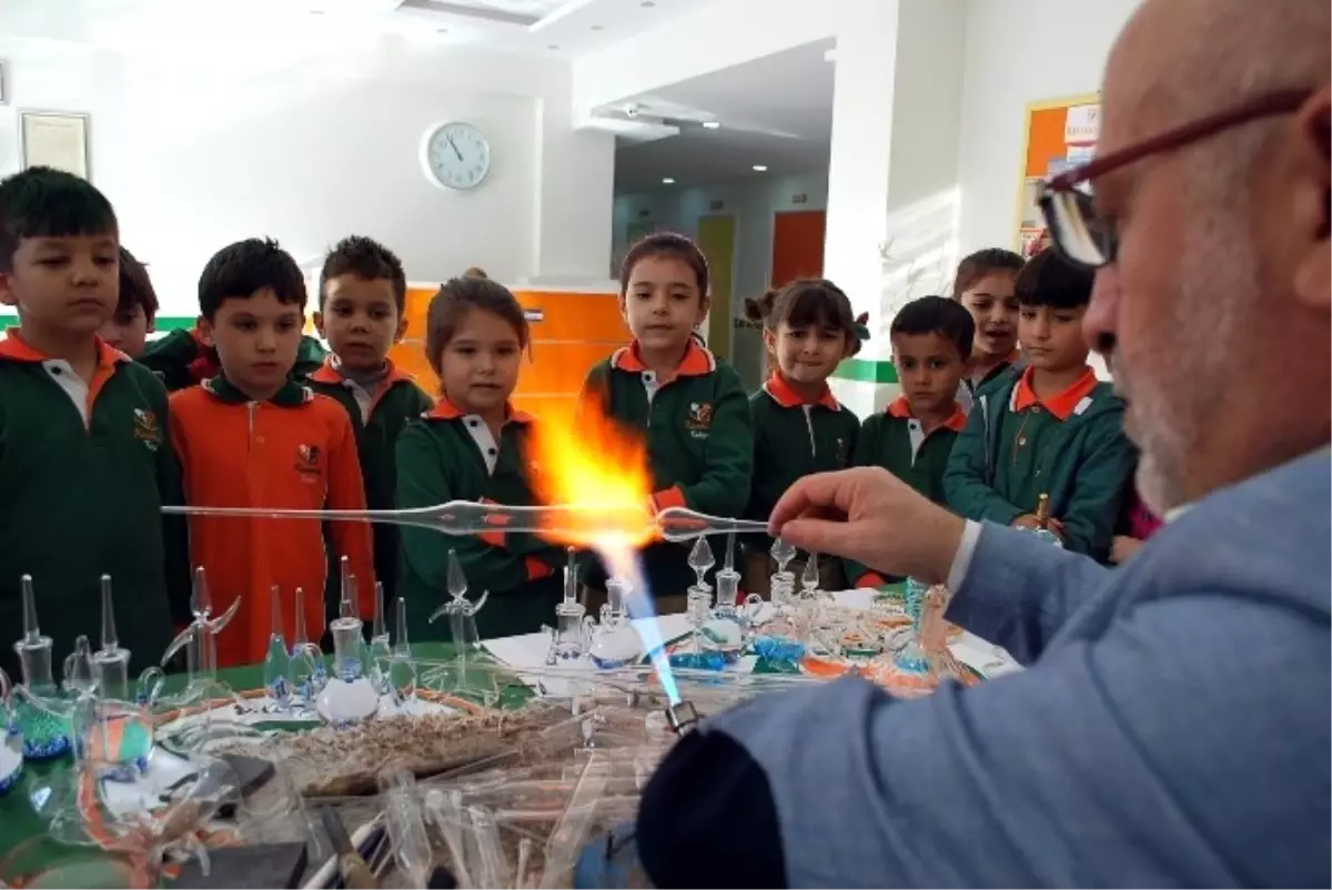 Salihli'de Öğrenciler Cam Sanatı ile Tanıştı