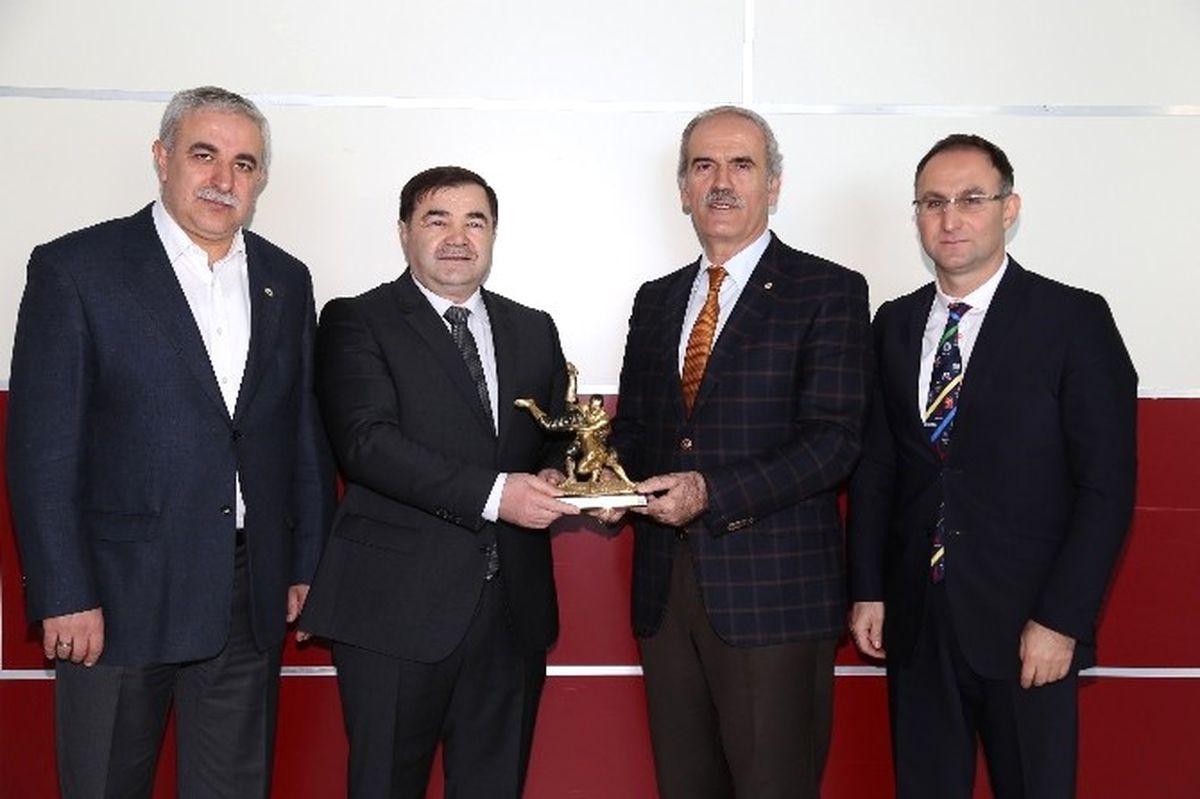 Türkiye Güreş Federasyonu Başkanı Aydın\'dan Altepe\'ye Ziyaret
