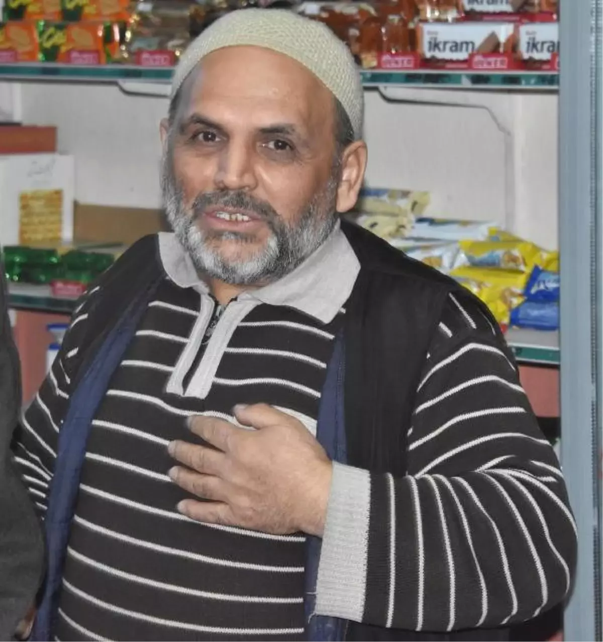 1 Liralık Oyuncak Tabancayla Gasp Etmeye Çalıştı, Parmağındaki Kesik Yakalattı