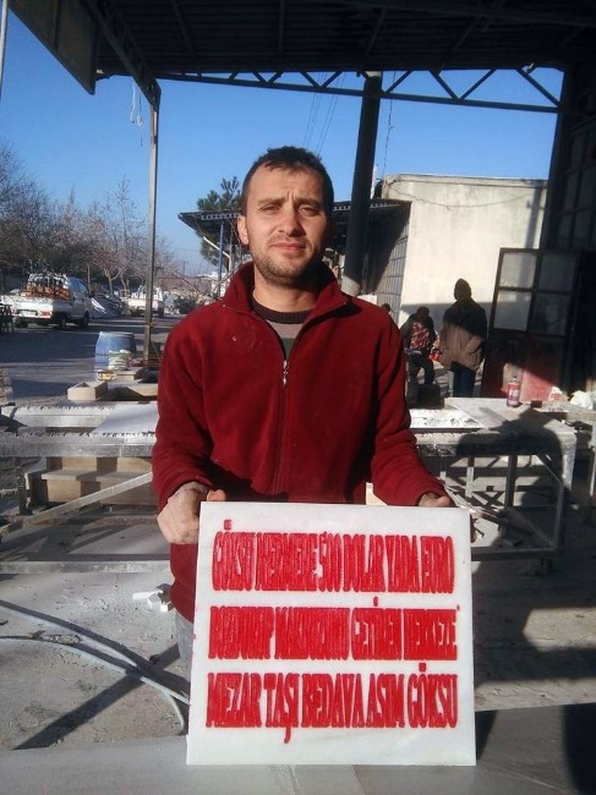 500 Dolar Bozdurana Mezar Taşı Bedava
