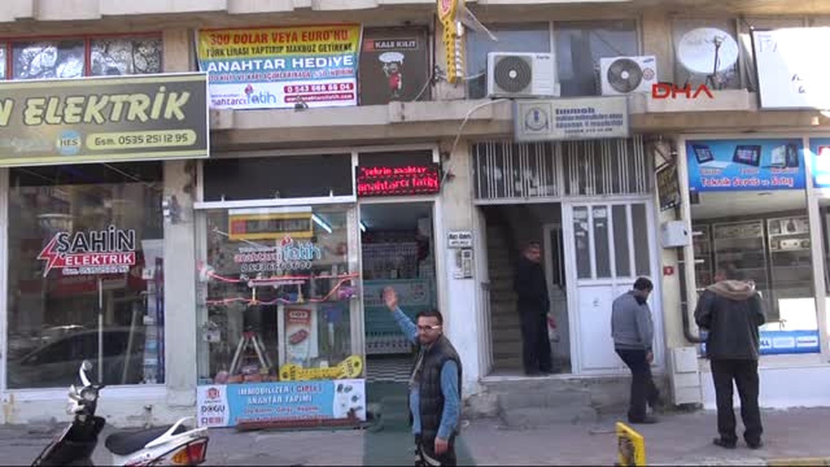 Adıyaman- Anahtarcıdan Döviz Bozdurma Kampanyasına Destek