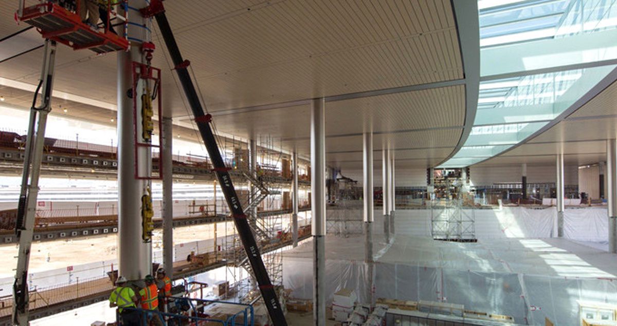 Apple'ın Yeni Kampüsünün İç Mekanının Fotoğrafları Ortaya Çıktı