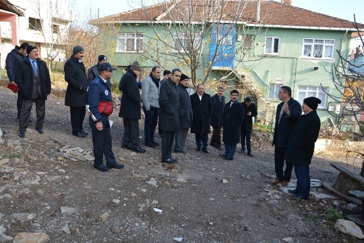 Dilovası\'nda Mahalle İnceleme Gezileri Sürüyor