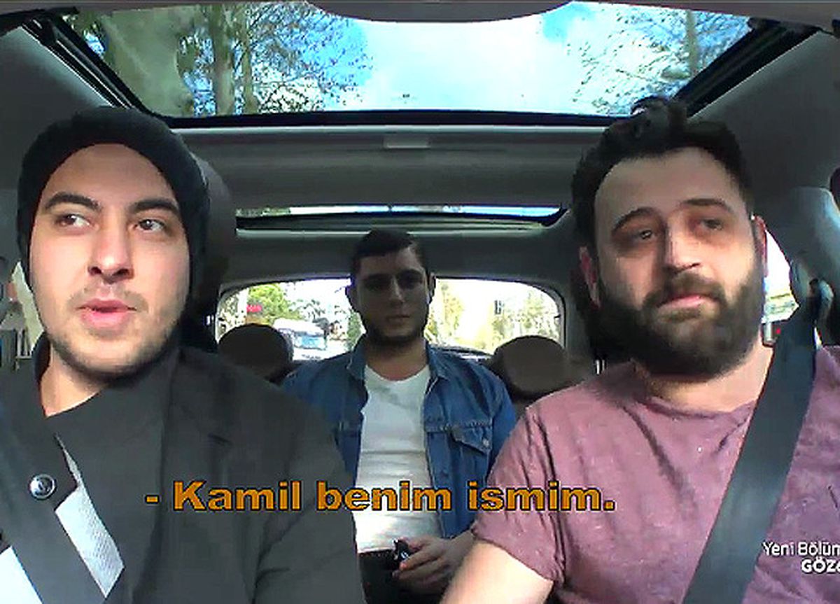 Erdi\'nin Aracına Fatih Hayranları Bindi: \'Seninle Bir Ortak Noktamı Var!\'