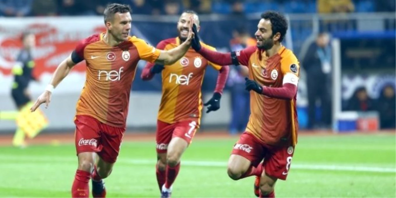 Galatasaray TL\'ye Geçiyor! İlk Teklif Kabul Edildi...