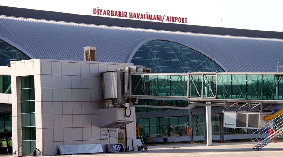 İsviçreli Gazetecilerden "Alman Zannedilip Diyarbakır\'da Bekletildik" İddiası
