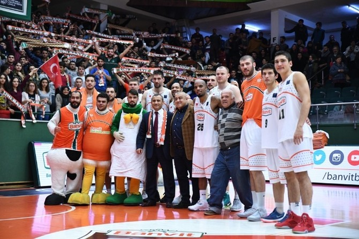 Kaymakam Sonel, Banvit Taraftarıyla Bütünleşti
