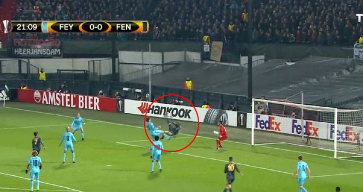 Moussa Sow, Feyenoord'a da Daha Önce Attıkları Gibi Röveşata Golü Attı