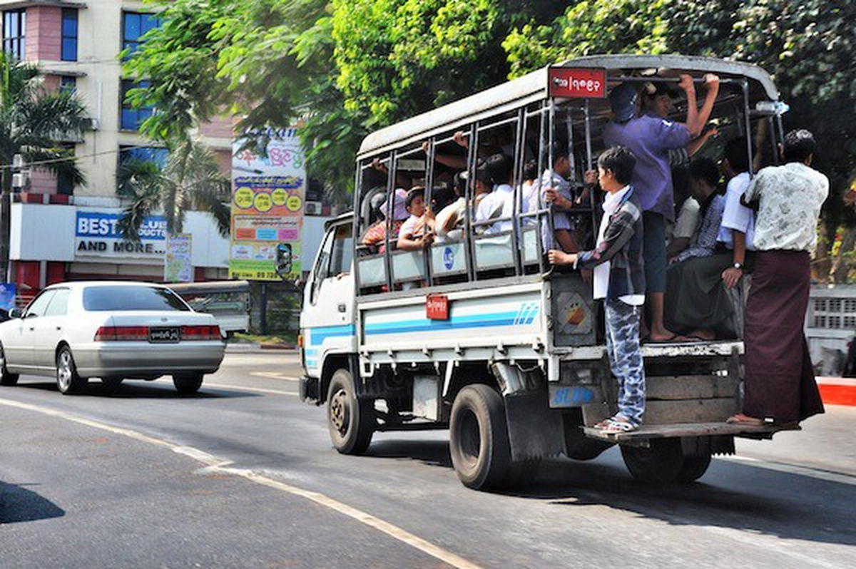 Myanmar, Malezya\'ya İşçi Göndermeyi Durdurdu