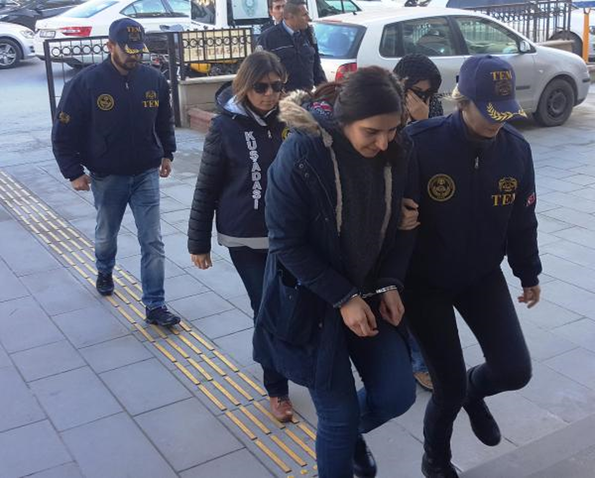 Terör Operasyonunda Gözaltına Şüphelilerden 5\'i Tutuklandı