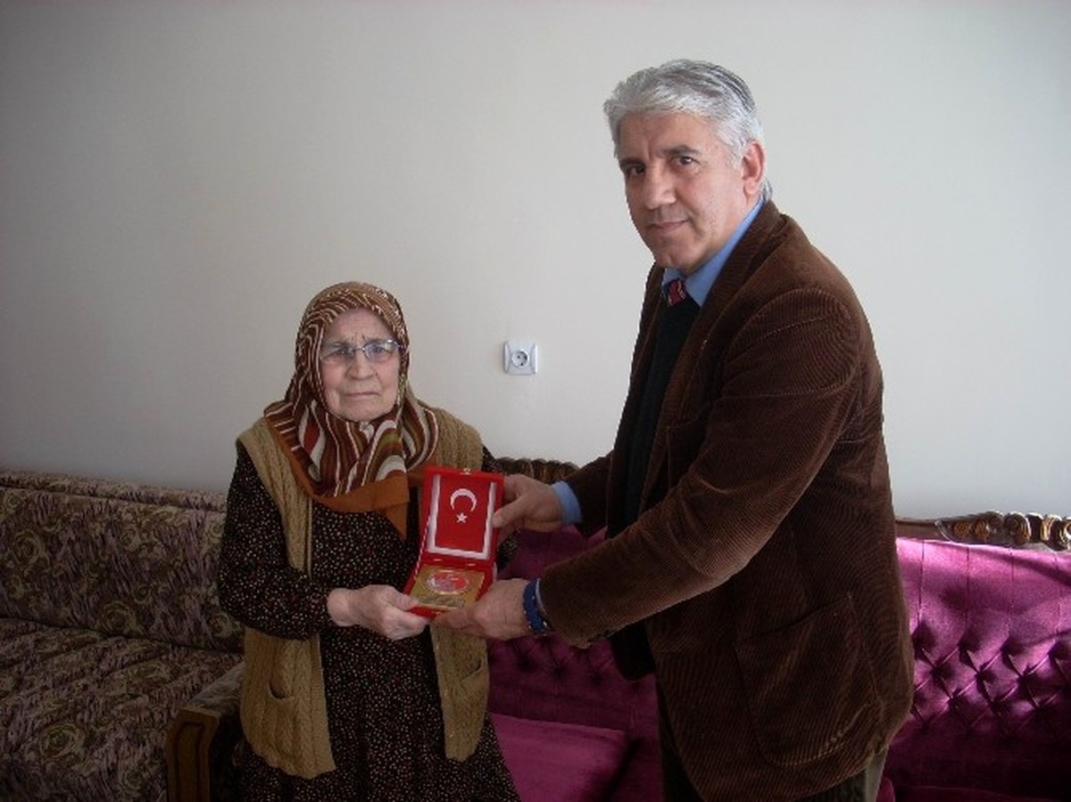 Tüm Birikimlerini Mehmetçik Vakfı\'na Bağışladı