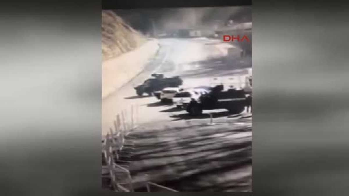 Tunceli-Ovacık Yolunda Kontrol Noktasına Saldırı Girişimi Kamerada