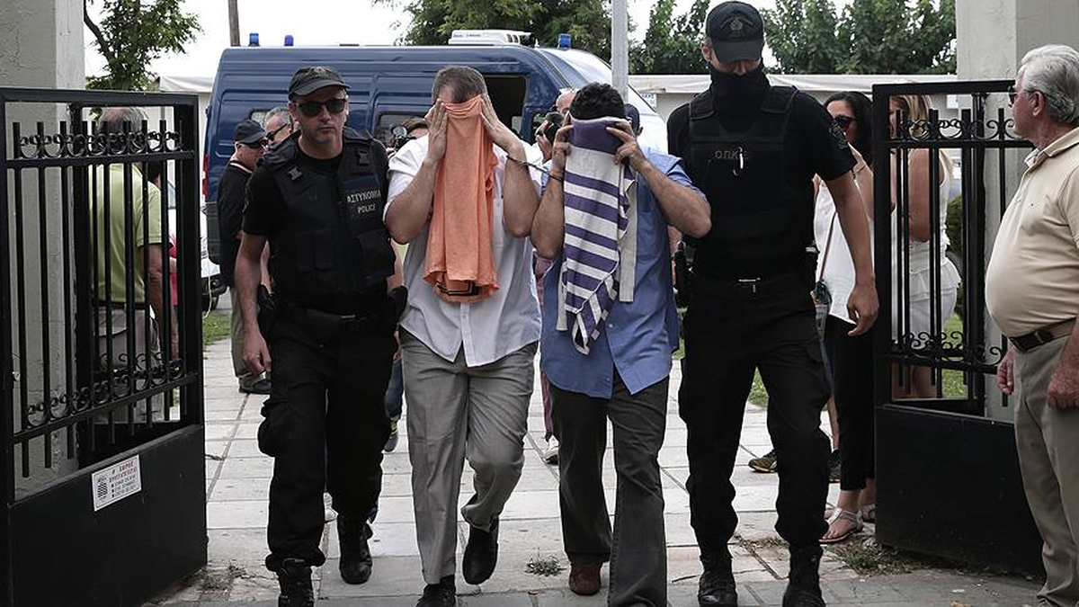 Yunanistan\'a Kaçan Darbeci Askerler