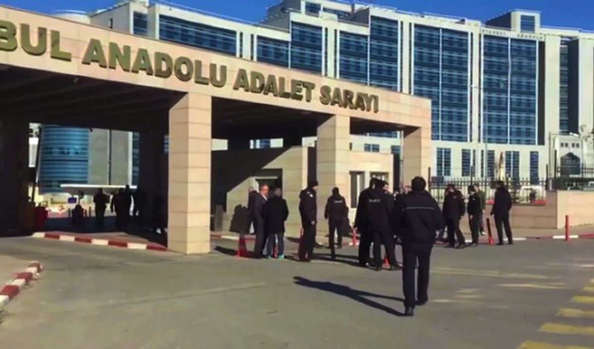 Adalet Sarayı Önünde Silahlı Saldırı