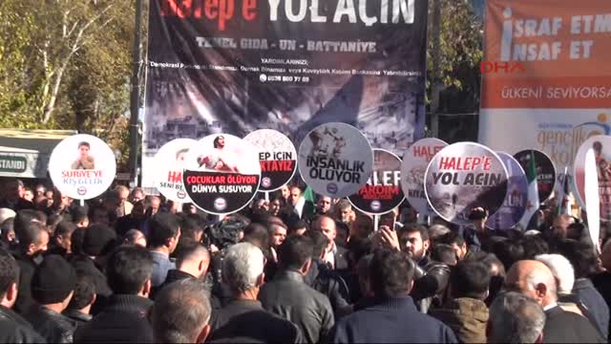 Adıyaman\'da, Halep\'teki Suriyeliler Için Gıyabi Cenaze Namazı