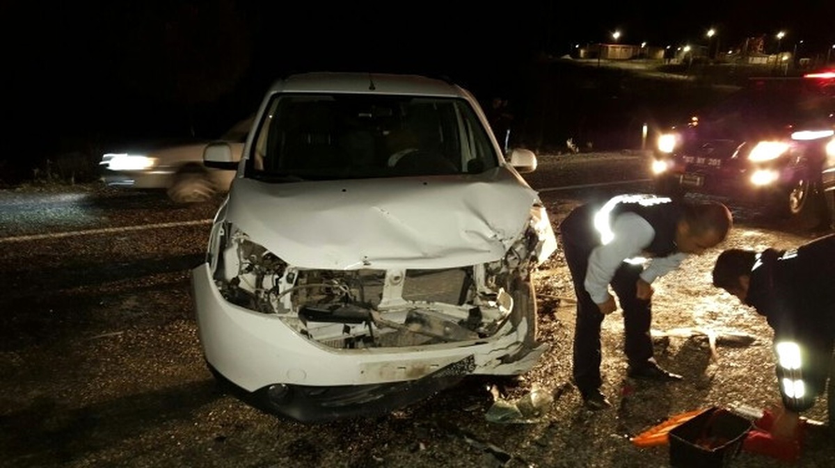 Adıyaman\'da İki Otomobil Çarpıştı: 8 Yaralı