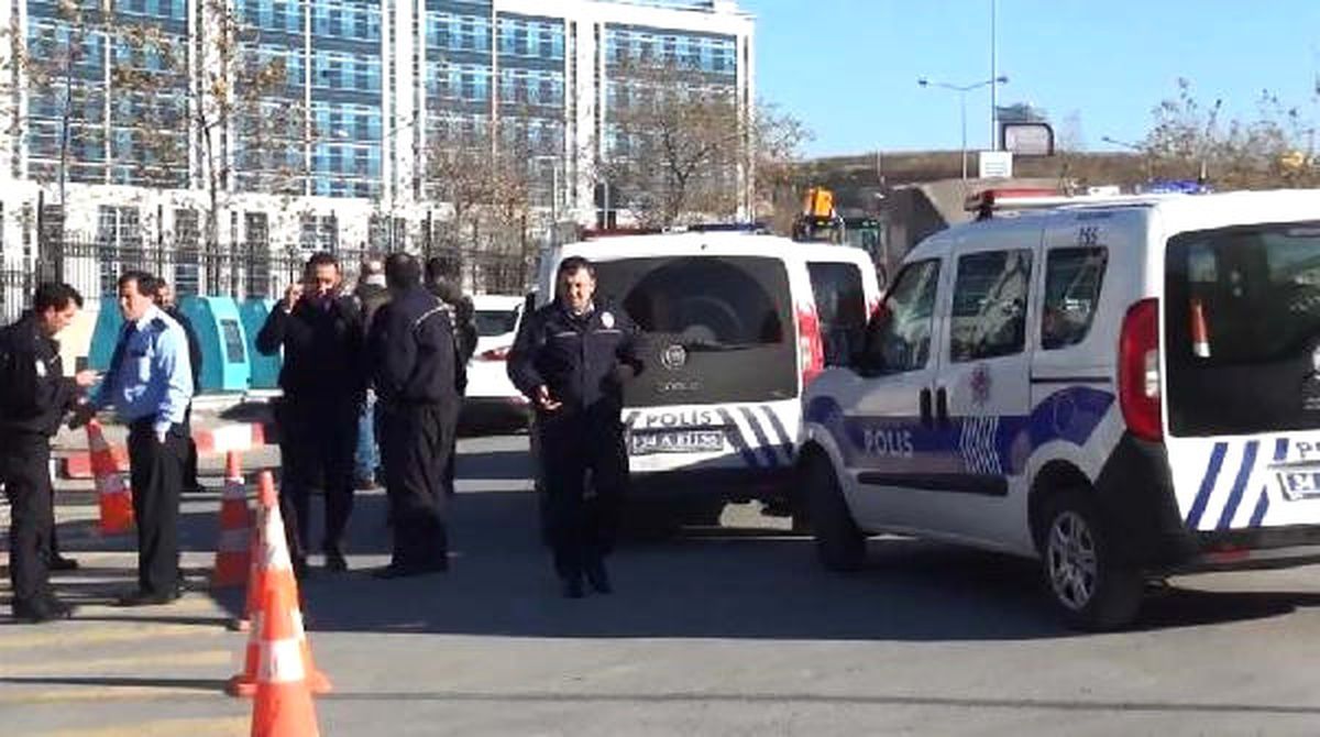 Adliye Önünde Silah Sesleri (2)