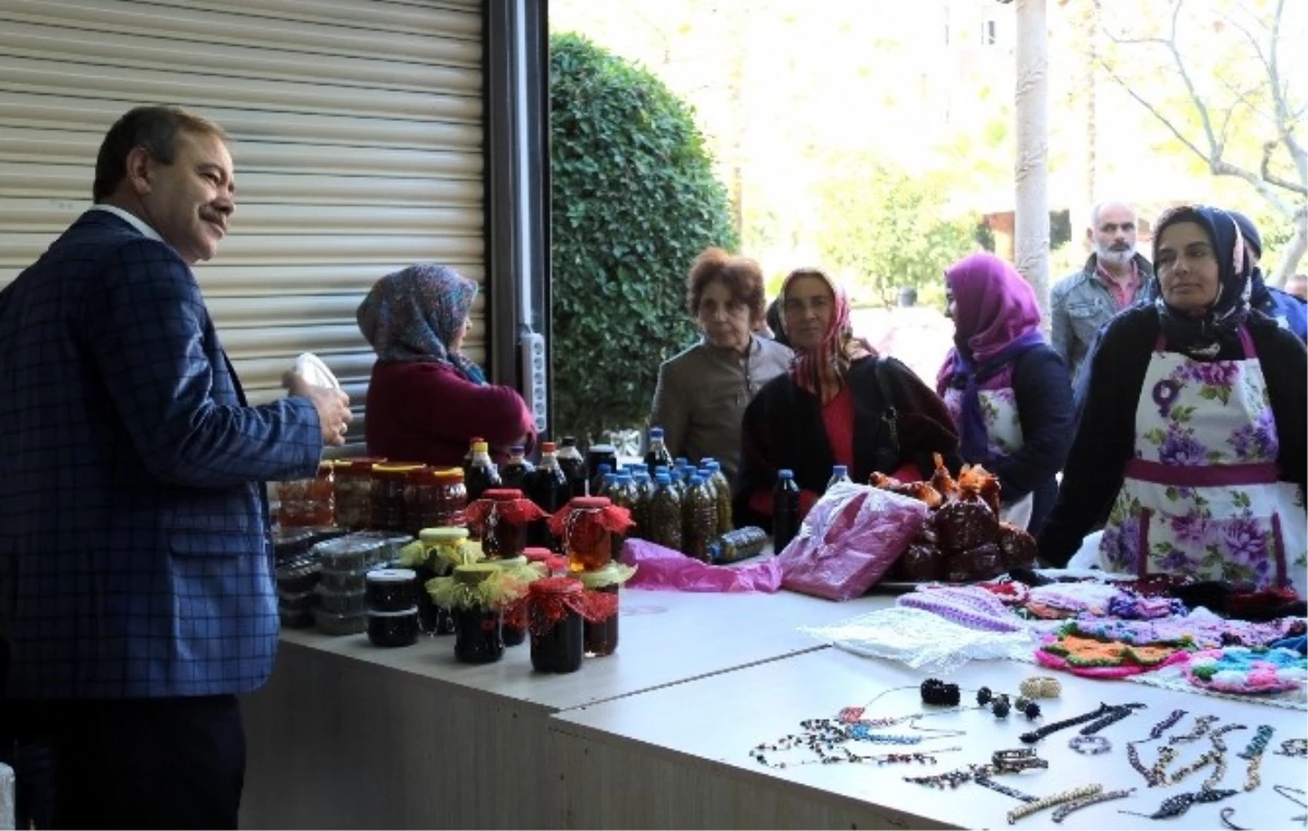 Akdeniz Belediyesi Kadın Emeğini Değerlendirme Pazarı Açıldı