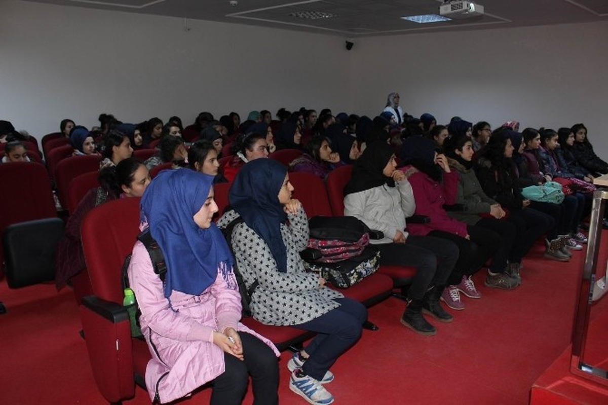 Akılcı İlaç Kullanımı Anlatıldı