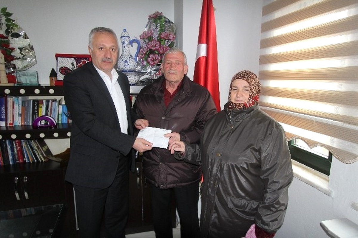 Bayburt Belediyesinin Kampanyasına İlk Destek Kalkan Çiftinden
