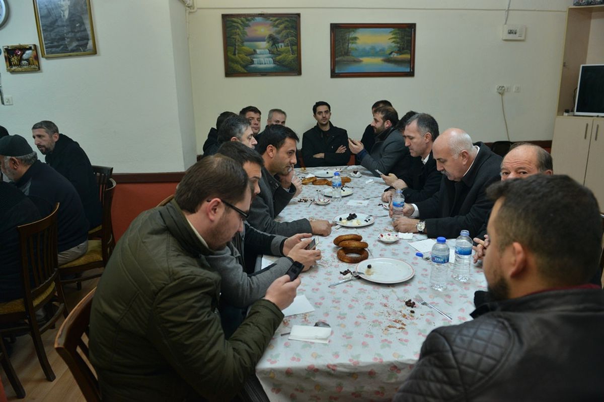 Bereket Sofrası Hacı Lütfullah Camisinde Kuruldu