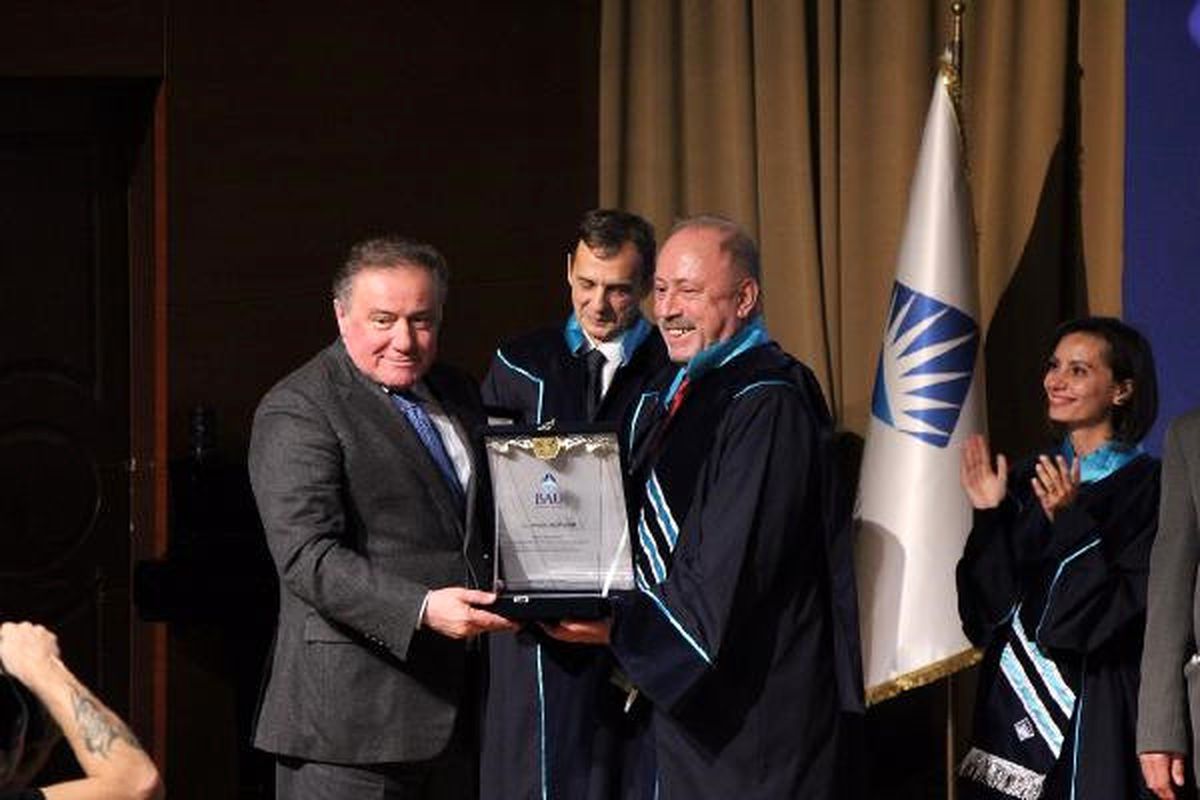 "Bilime Saygı Ödül Töreni" Bau\'da Gerçekleşti
