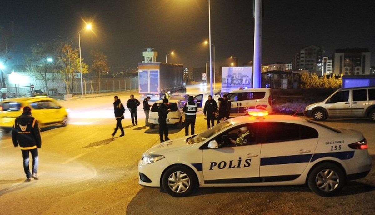 Bursa\'da Bin 200 Polisli \'Huzur\' Operasyonu
