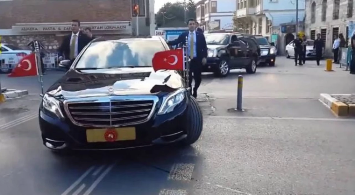 Cumhurbaşkanı Recep Tayyip Erdoğan\'ın Konvoyunda Trafik Kazası Meydana Geldi.