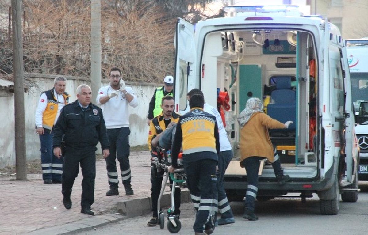 Elazığ\'da İki Aile Arasında Silahlı Kavga: 7 Yaralı
