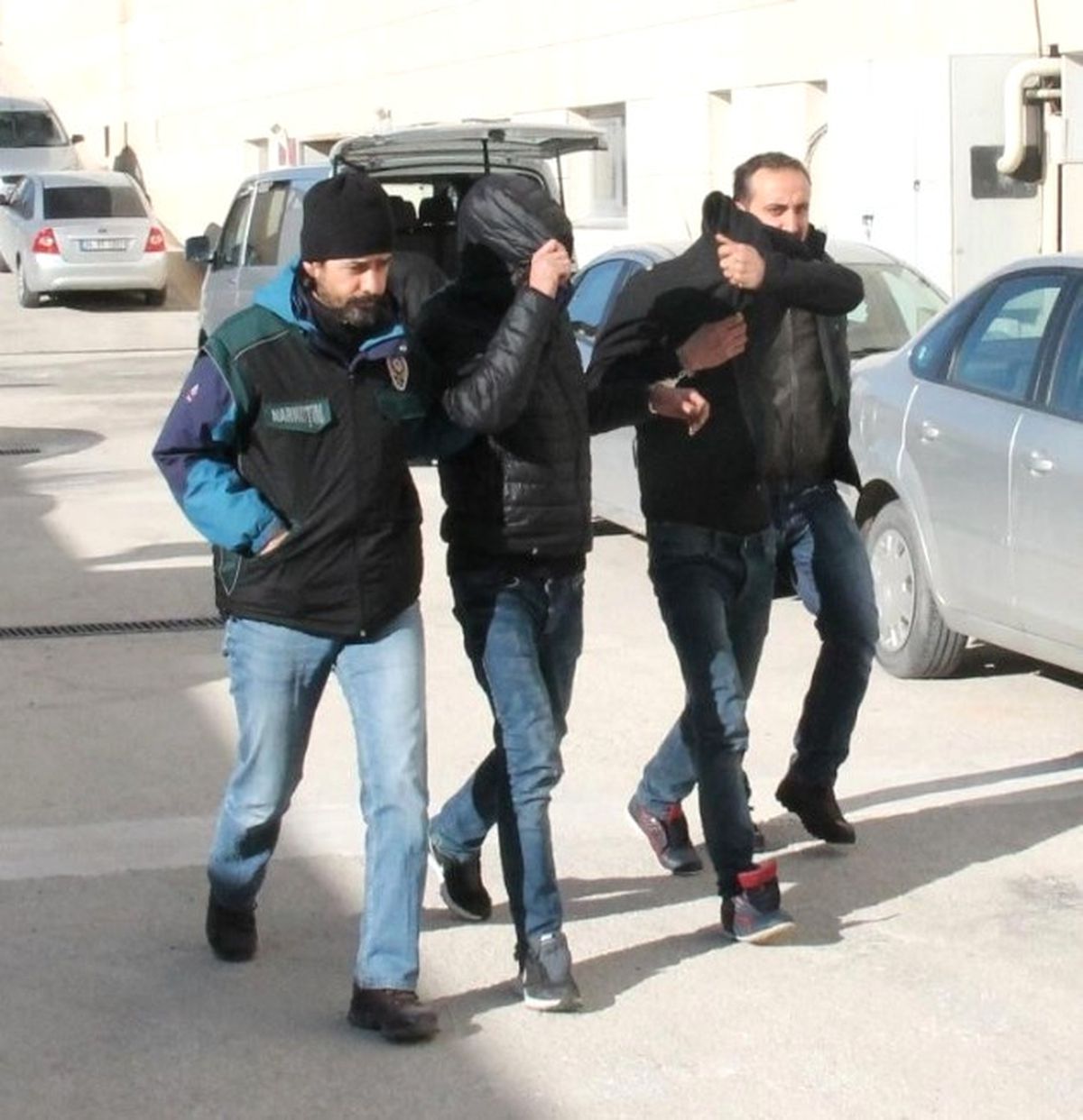 Elazığ\'da Uyuşturucu Ticareti Yapan 2 Şüpheli Tutuklandı