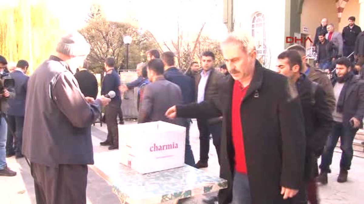 Gaziantep\'te, Suriyeliler Için Gıyabi Cenaze Namazı